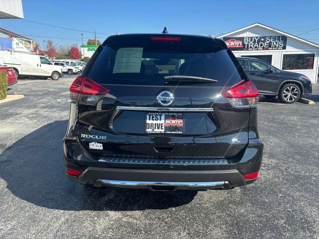 Used 2018 Nissan Rogue SL image 2