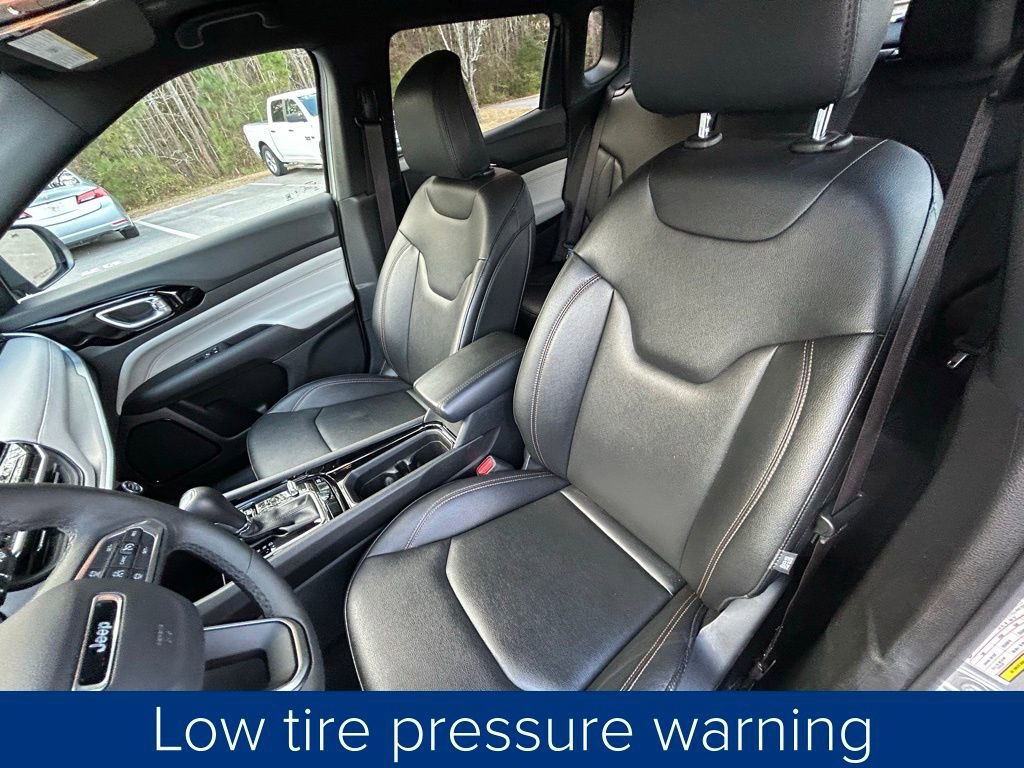 Used 2024 Jeep Compass Limited image 29