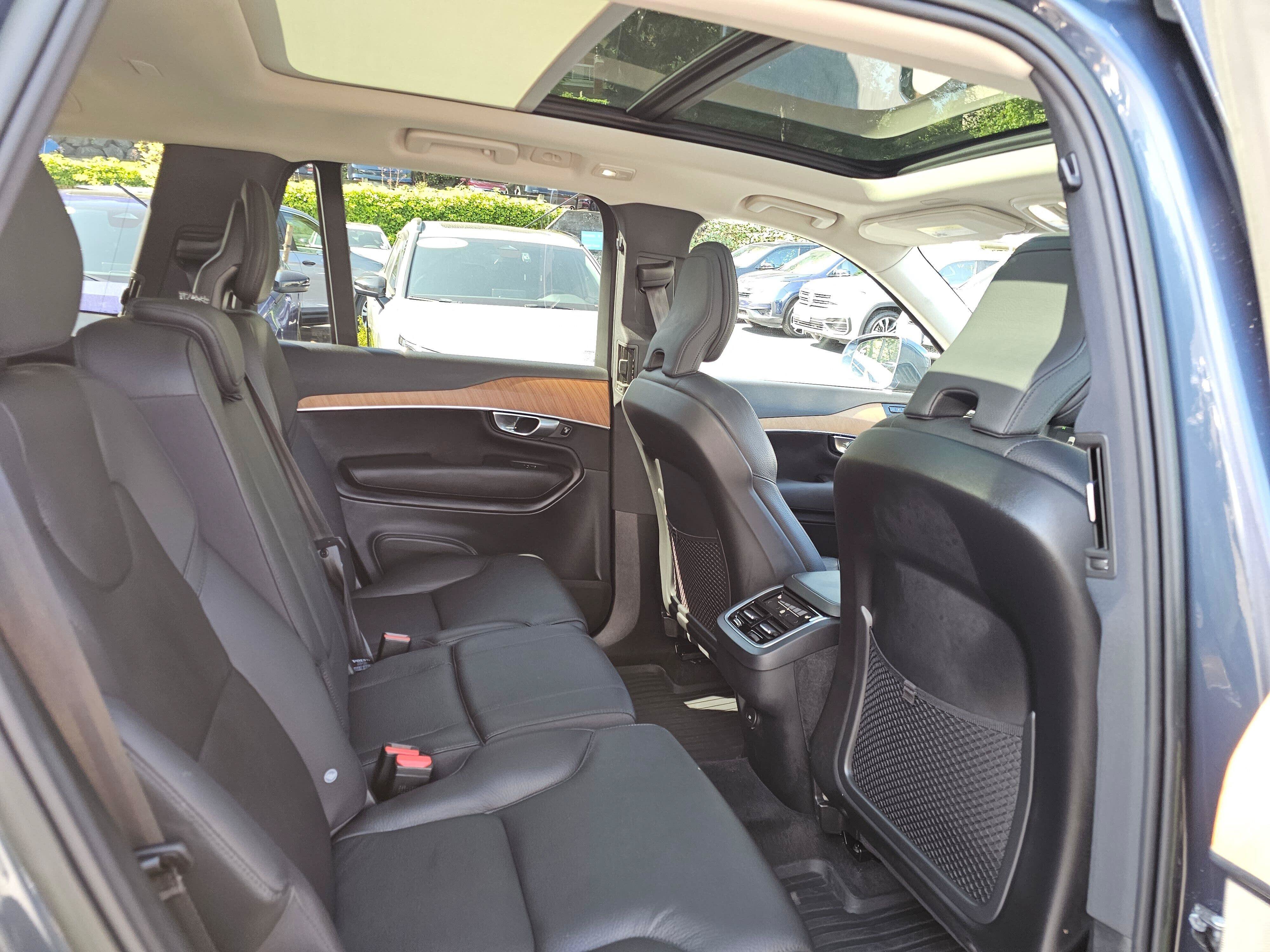 Used 2023 Volvo XC90 B5 Plus w/ Protection Package Premier AWD/4WD image 14