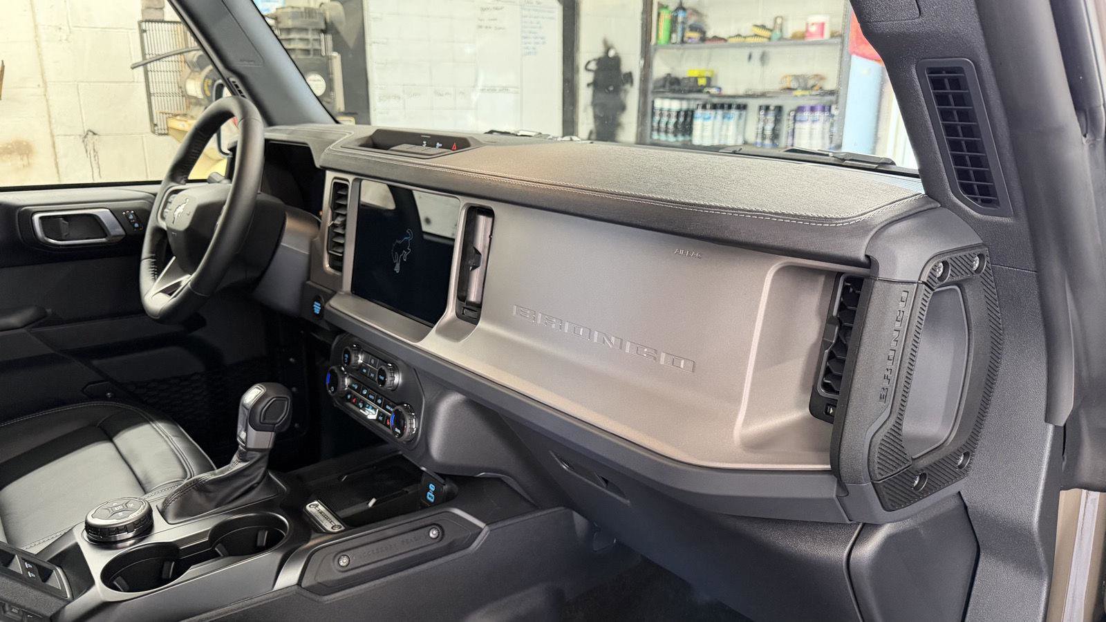 New 2025 Ford Bronco Outer Banks image 24