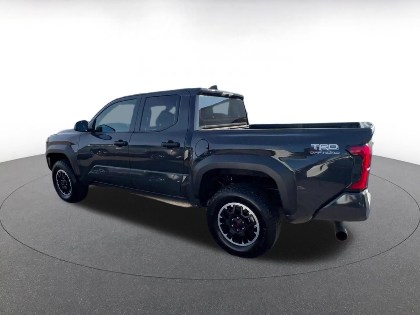 Used 2025 Toyota Tacoma TRD Off-Road image 10