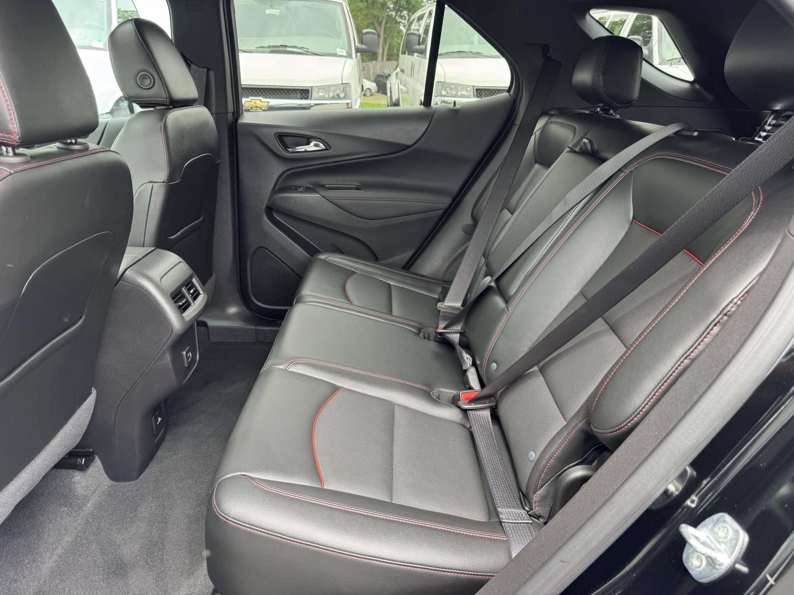 Certified 2023 Chevrolet Equinox RS w/ RS Leather Package AWD/4WD image 23