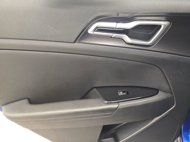 Used 2024 Kia Sportage EX FWD image 17