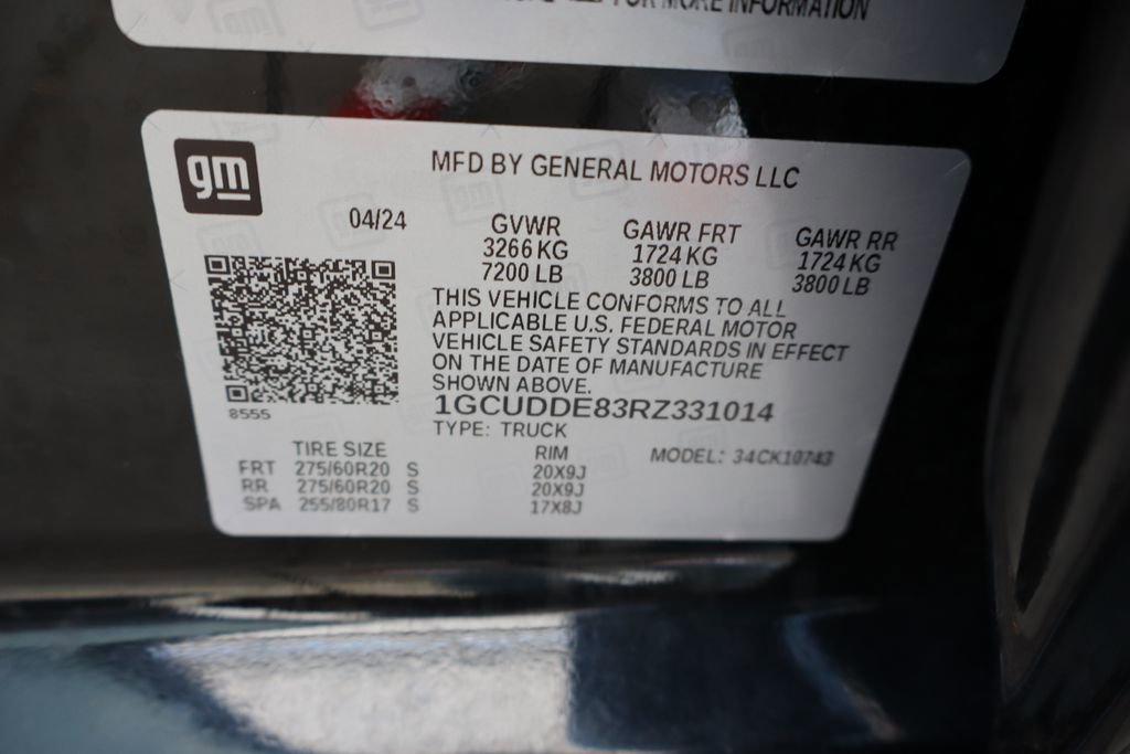 Used 2024 Chevrolet Silverado 1500 LT w/ Convenience Package II AWD/4WD image 34