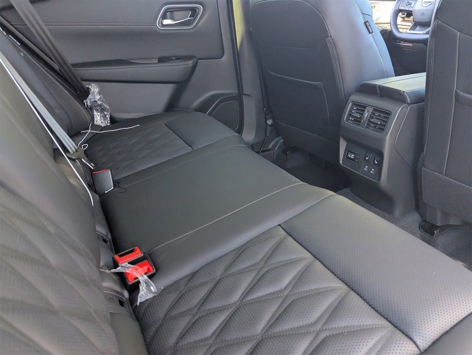 New 2026 Nissan Rogue Platinum image 20