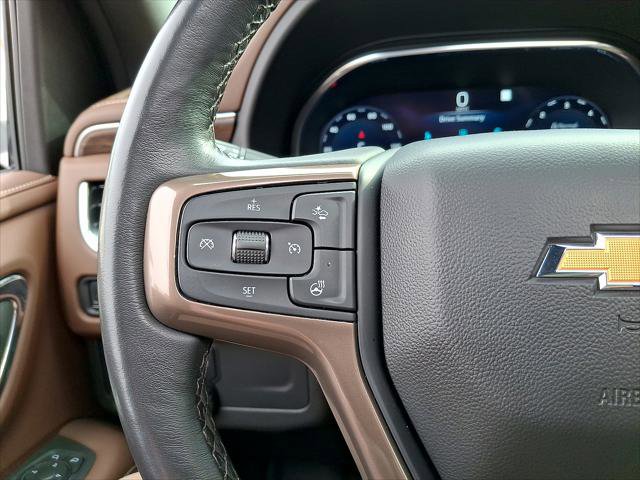 Used 2023 Chevrolet Suburban High Country w/ Premium Package 2 AWD/4WD image 9