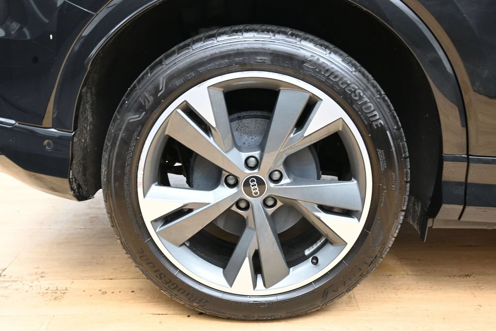Used 2023 Audi Q4 e-tron Premium Plus AWD/4WD image 14
