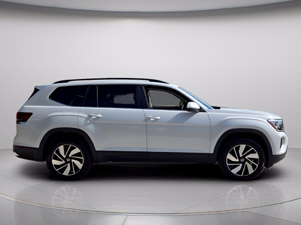 Certified 2026 Volkswagen Atlas SE w/ Panoramic Sunroof Package FWD image 7