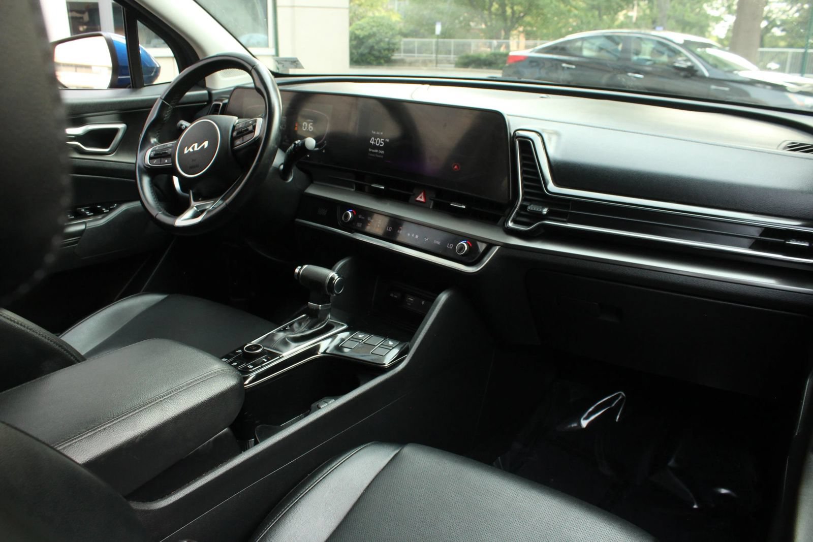 Used 2024 Kia Sportage EX FWD image 24