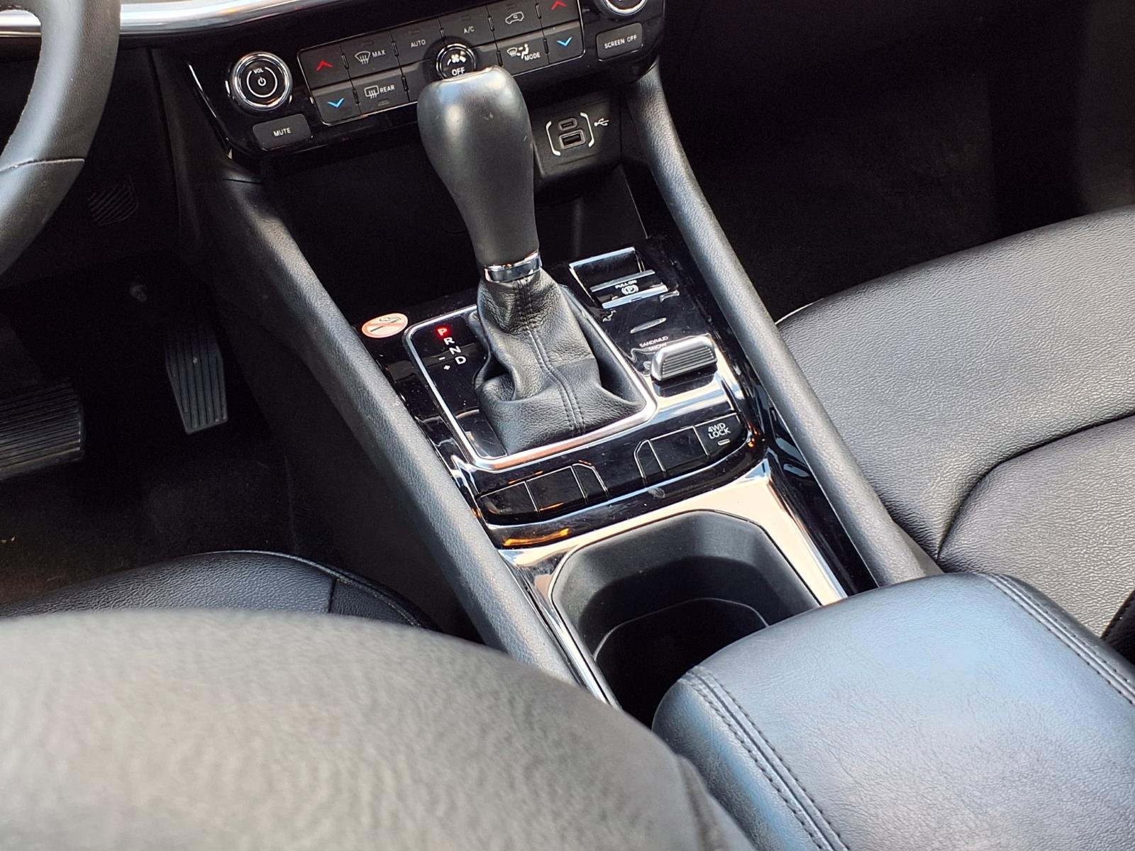 Used 2024 Jeep Compass Limited AWD/4WD image 10