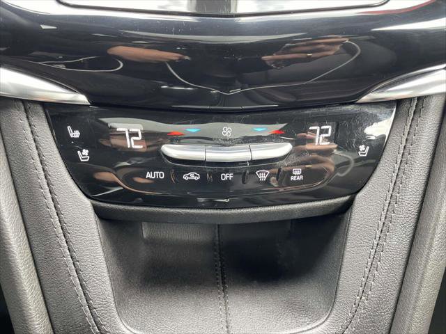 Used 2023 Cadillac XT6 Premium Luxury image 29