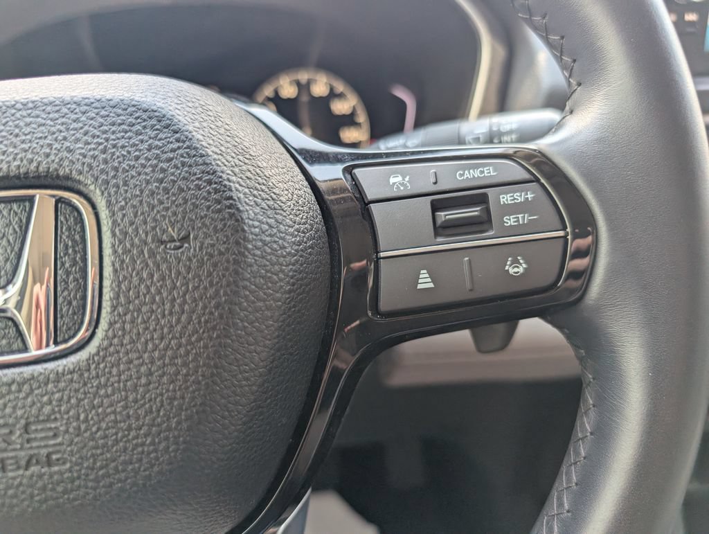 Used 2025 Honda Pilot Touring image 22