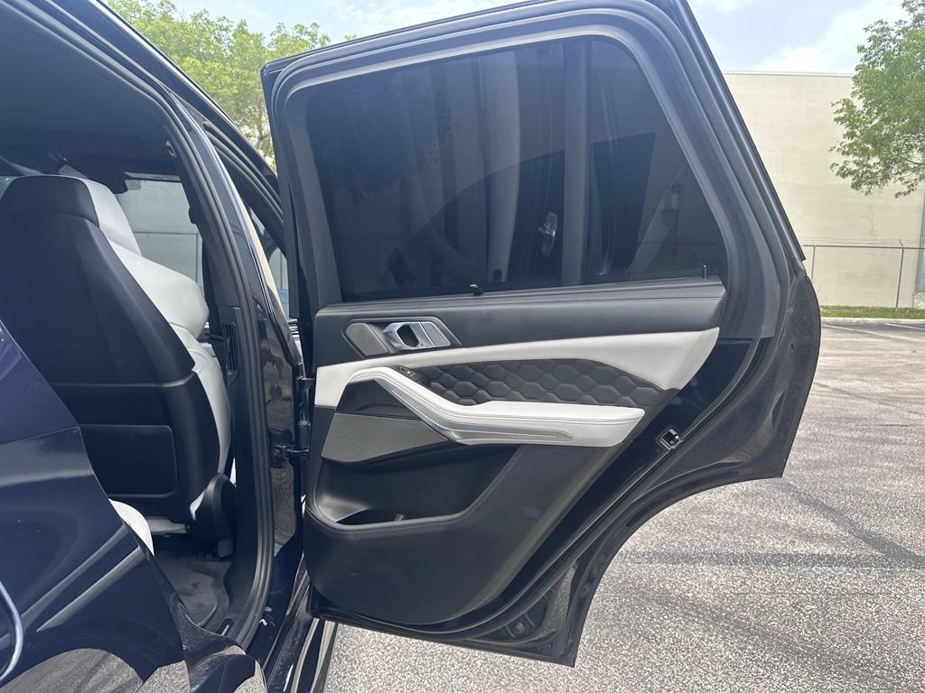 Used 2022 BMW X5 M w/ Competition Package 2 AWD/4WD image 59