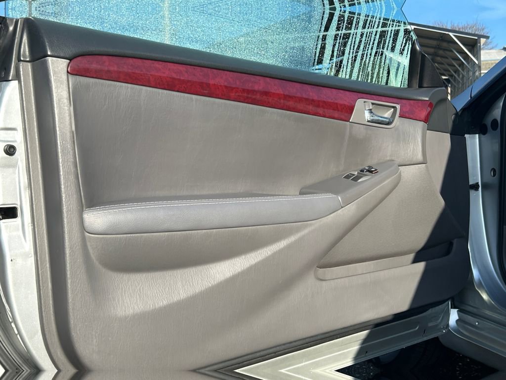 Used 2004 Toyota Solara SLE image 22