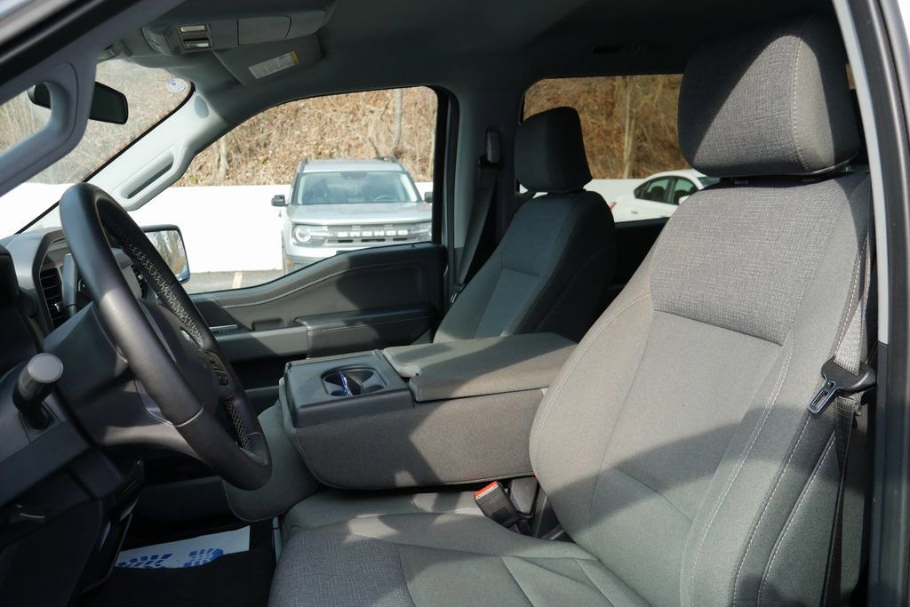 Used 2025 Ford F150 XLT w/ Equipment Group 301A Standard image 9