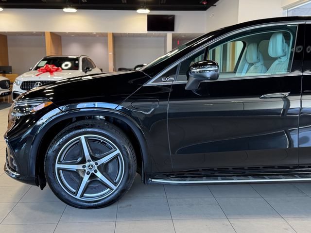 Used 2023 Mercedes-Benz EQS 580 4MATIC SUV image 8