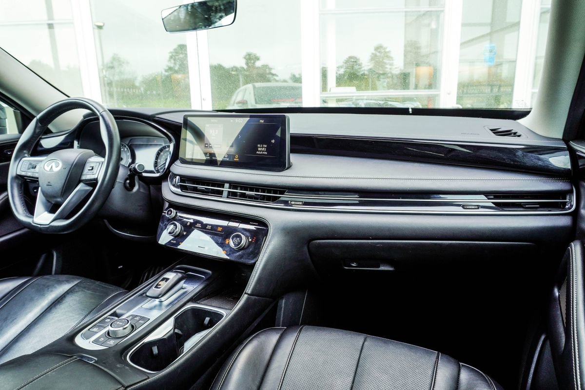 Used 2023 INFINITI QX60 Pure image 18