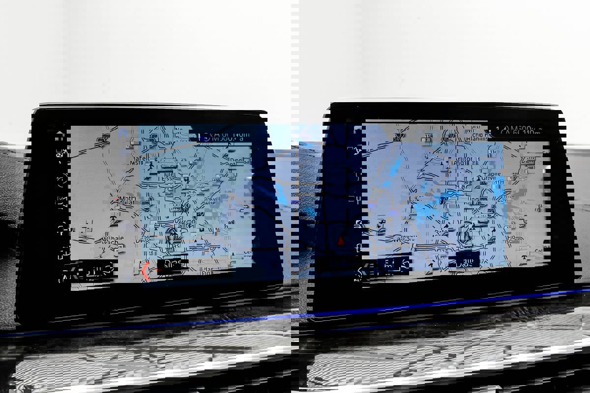 Used 2018 BMW M550i xDrive image 19