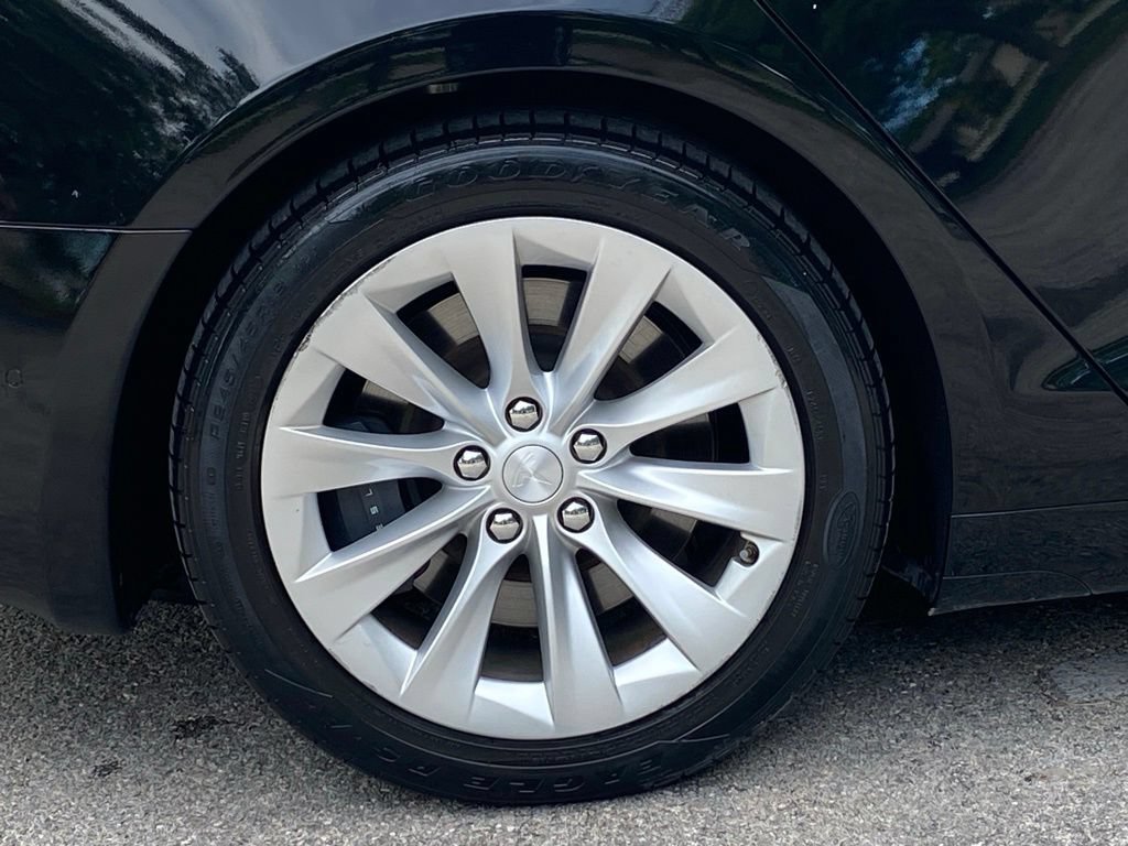 Used 2018 Tesla Model S 100D AWD/4WD image 11