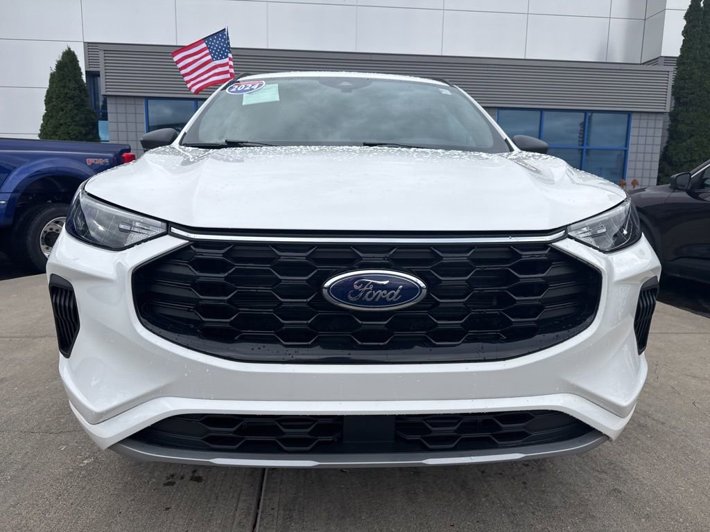 Certified 2024 Ford Escape ST-Line w/ Tech Pack #1 image 5