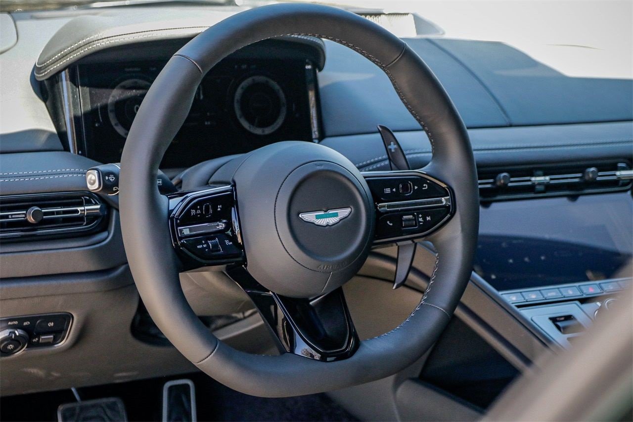 Used 2024 Aston Martin DB12 image 16