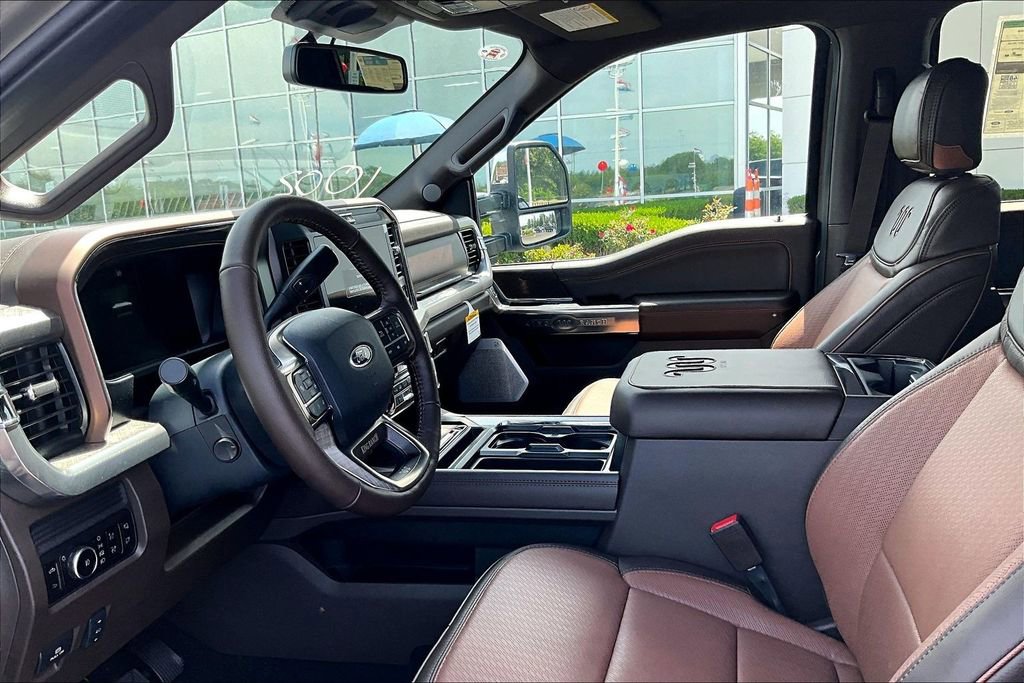 New 2026 Ford F250 4x4 Crew Cab Super Duty image 9