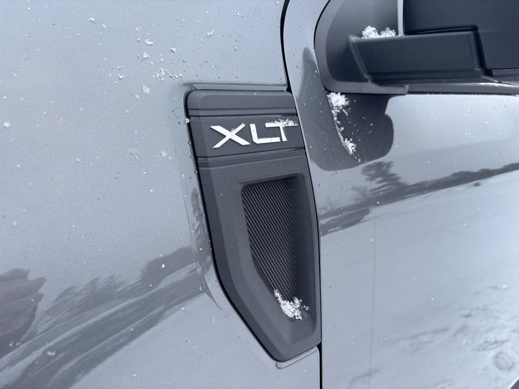 New 2026 Ford Maverick XLT w/ XLT Luxury Package image 9