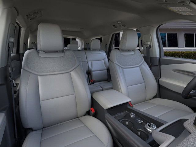 New 2026 Ford Explorer Active w/ Active Comfort Package image 10