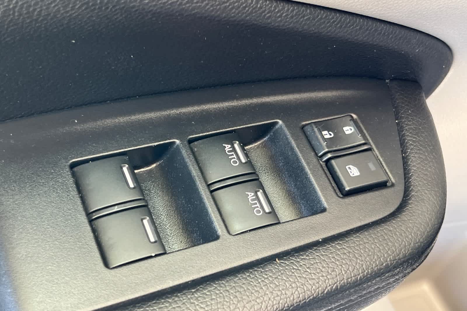 Used 2016 Honda Pilot EX image 13