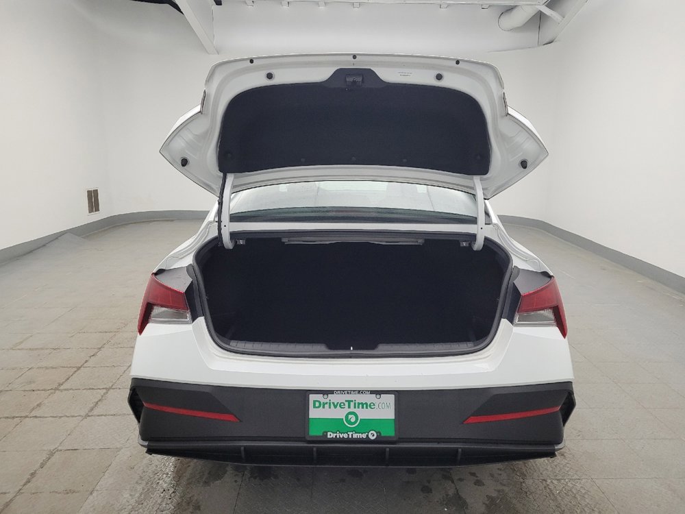 Used 2025 Hyundai Elantra Sport image 29