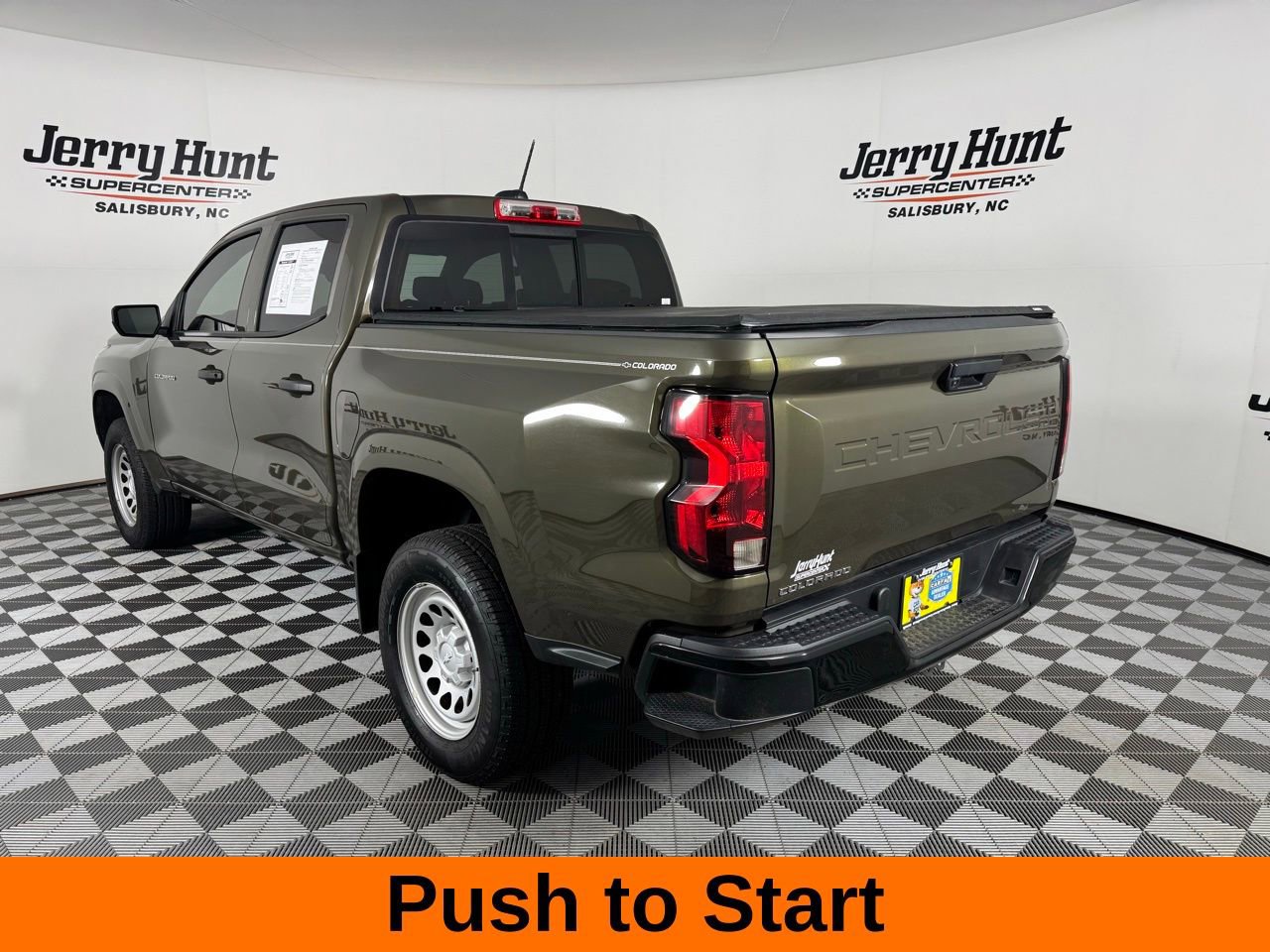 Used 2024 Chevrolet Colorado W/T w/ WT Convenience Package image 9