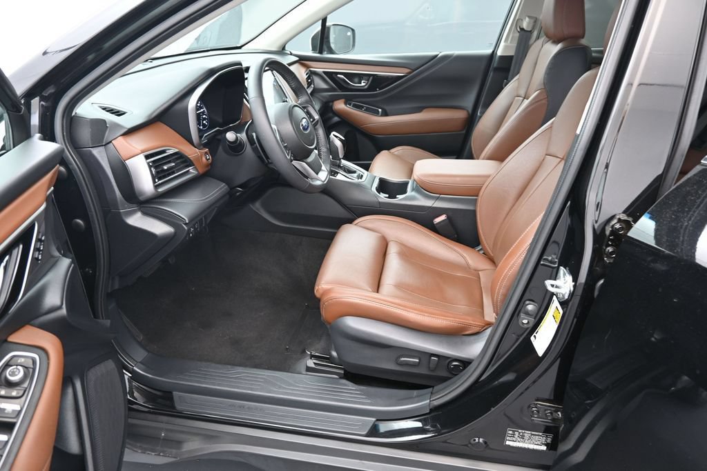 Used 2021 Subaru Outback Touring w/ Popular Package #2 AWD/4WD image 17