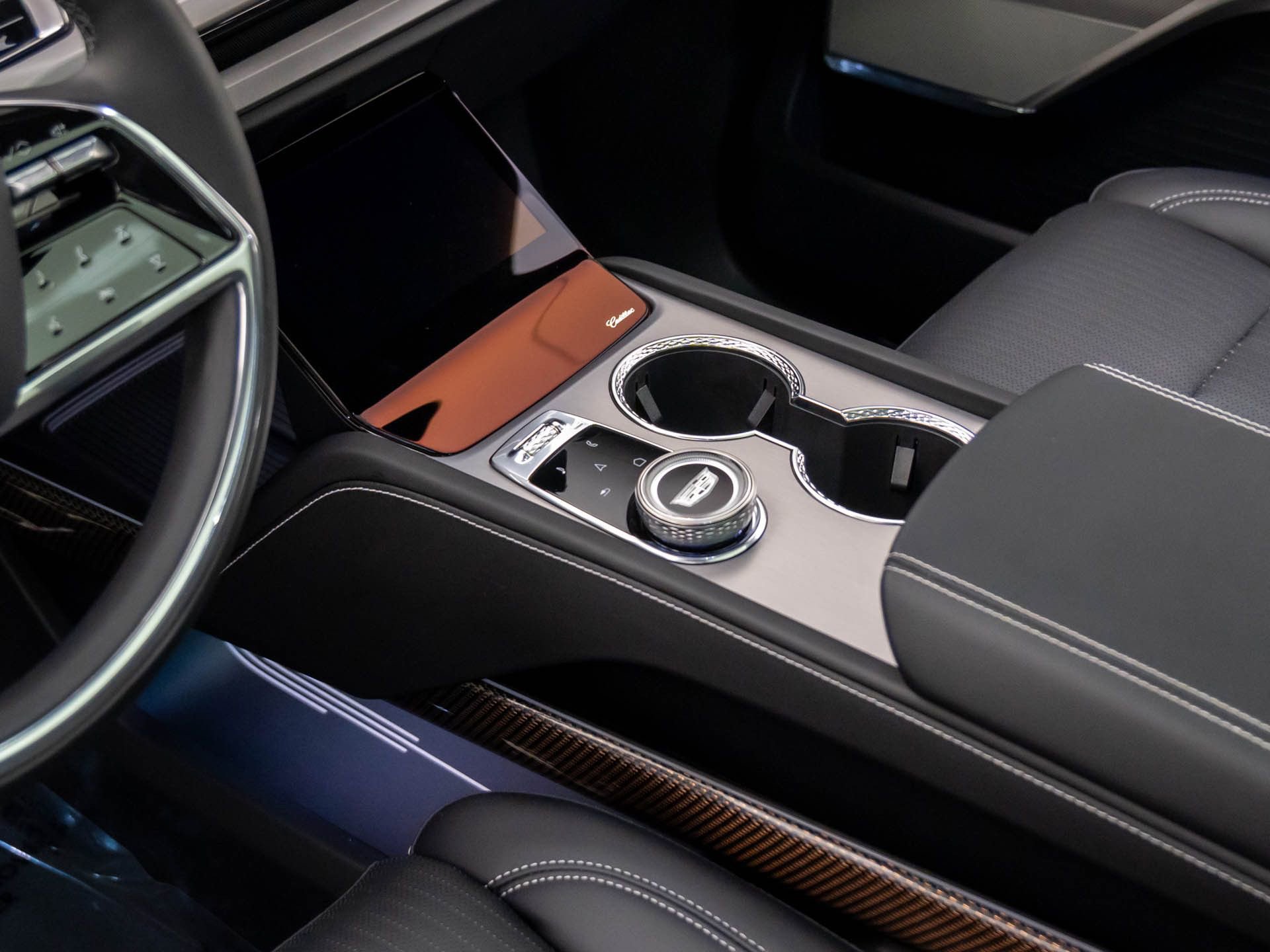 New 2026 Cadillac Vistiq Sport image 13