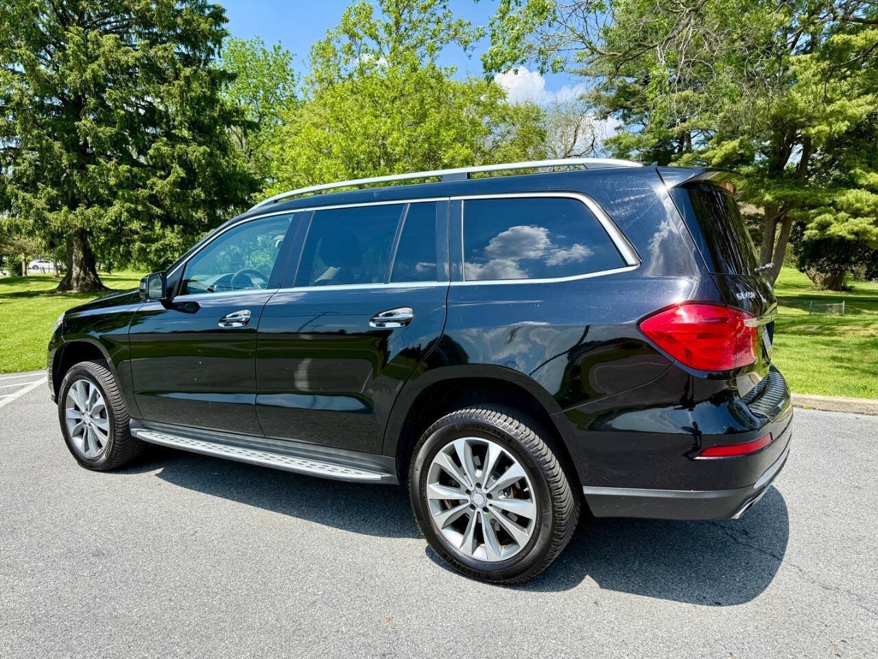 Used 2013 Mercedes-Benz GL 450 4MATIC w/ Premium 1 Pkg image 7