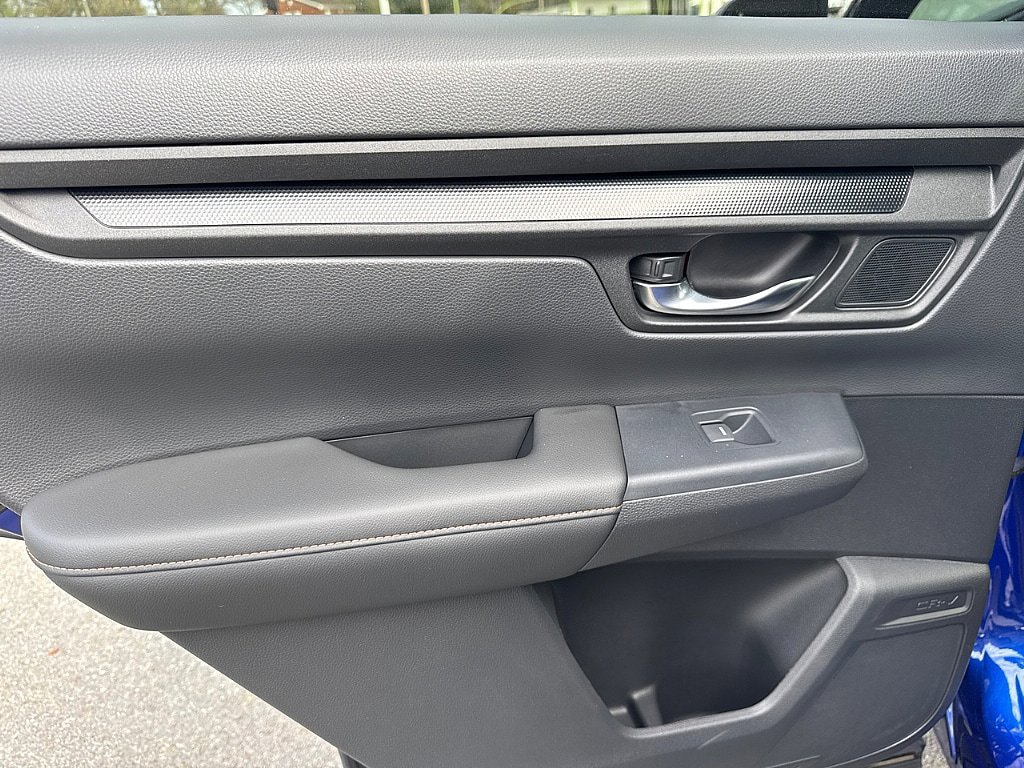 Certified 2025 Honda CR-V Sport-L image 11