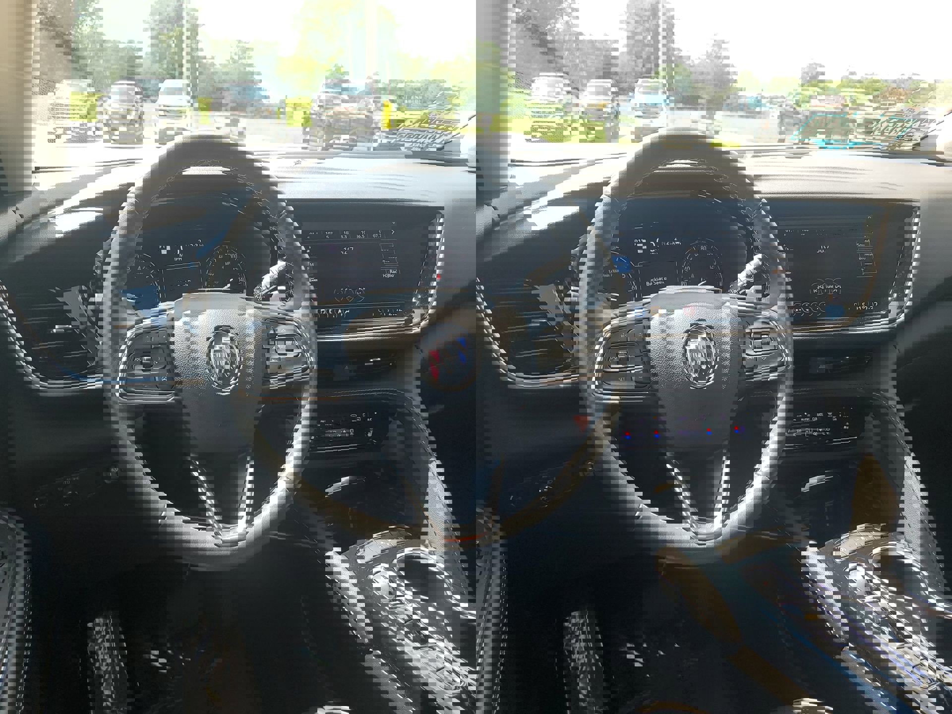 Certified 2022 Buick Envision Avenir w/ Technology Package II image 19