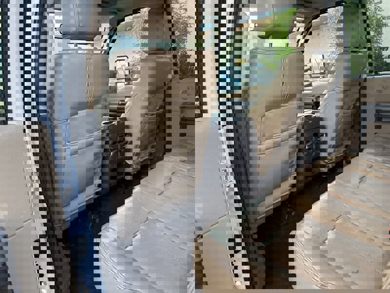 Used 2015 Ford F250 Lariat w/ Lariat Ultimate Package image 39