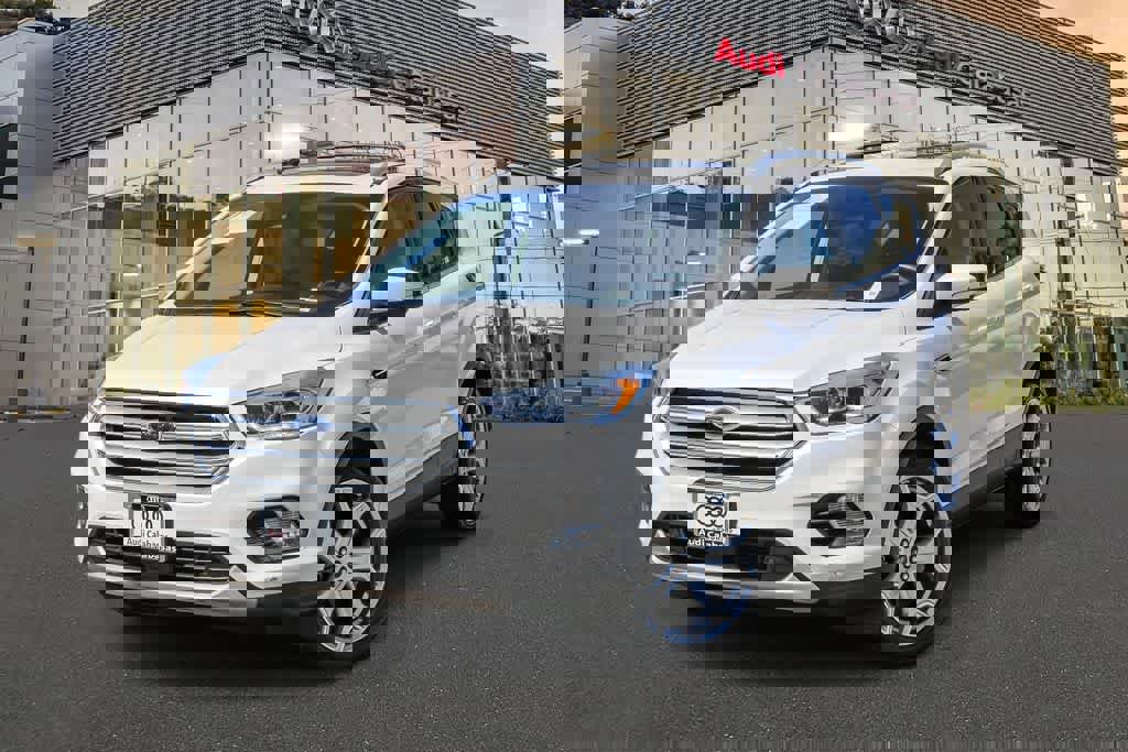 Used 2018 Ford Escape Titanium w/ Ford Safe & Smart Package image 1