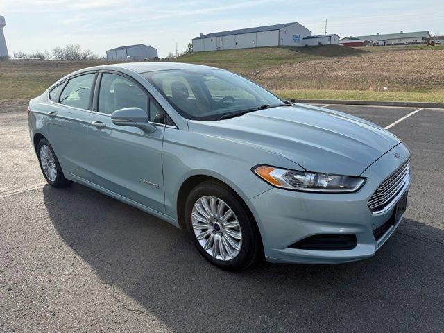 Used 2014 Ford Fusion SE image 3