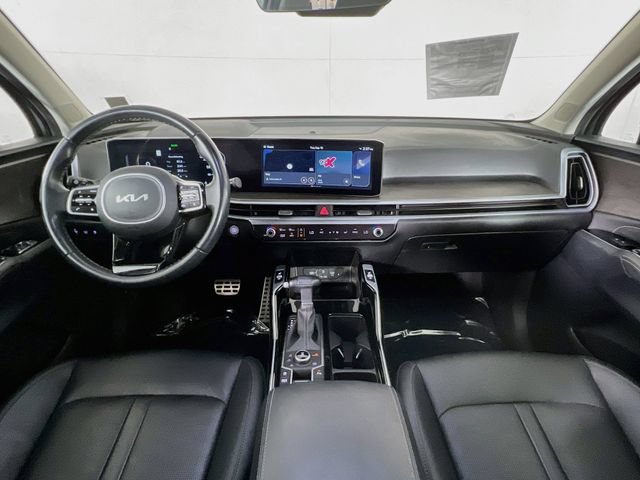 Used 2025 Kia Sorento SX AWD/4WD image 25