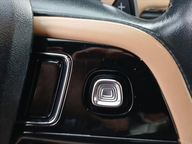 Used 2022 Lincoln Corsair Reserve w/ Equipment Group 201A image 11