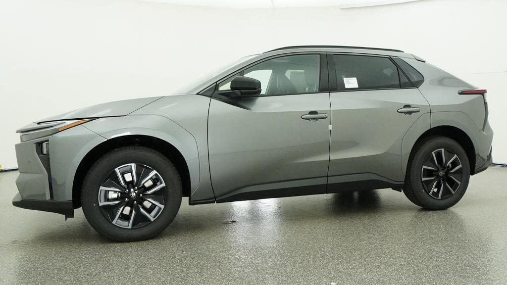 New 2026 Toyota bZ FWD image 18