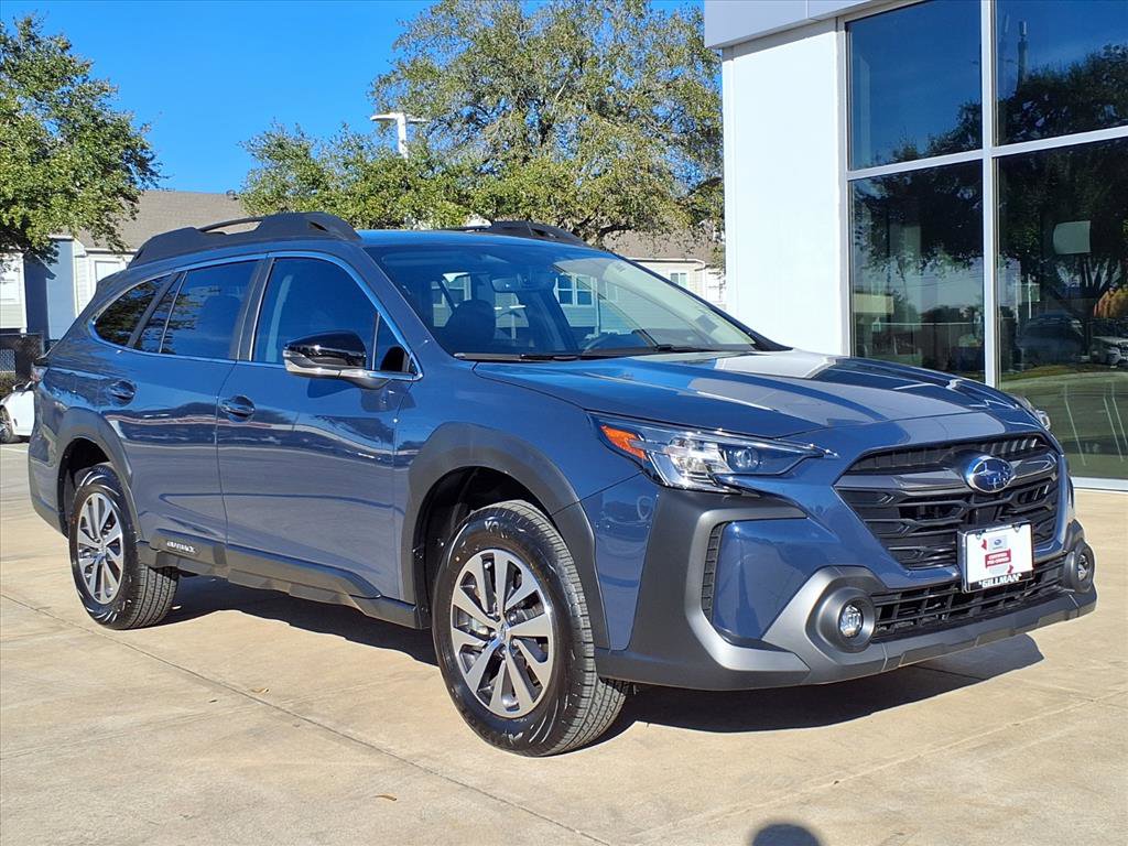 Certified 2025 Subaru Outback Premium image 2