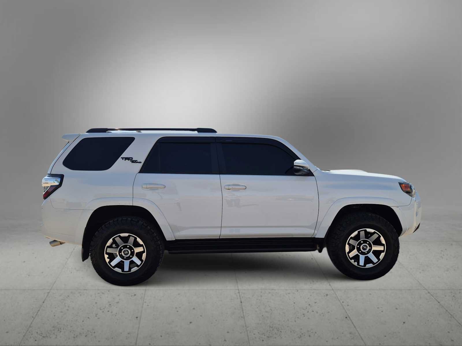 Used 2019 Toyota 4Runner TRD Off-Road Premium AWD/4WD image 9