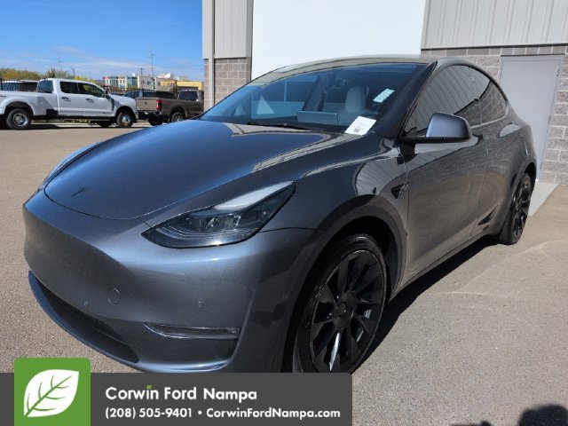 Used 2022 Tesla Model Y Long Range AWD/4WD image 7