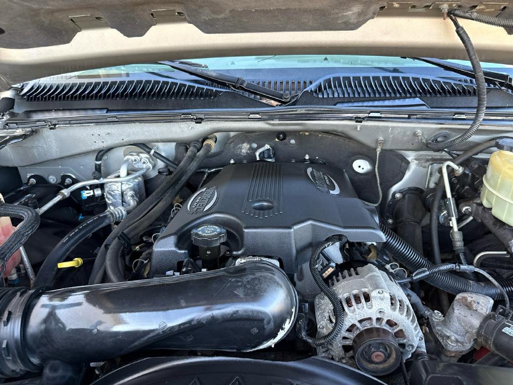 Used 2002 Chevrolet Silverado 2500 LT w/ Off-Road Skid Plate Pkg image 23