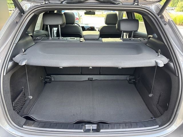 Used 2025 Mercedes-Benz GLA 250 4MATIC image 42