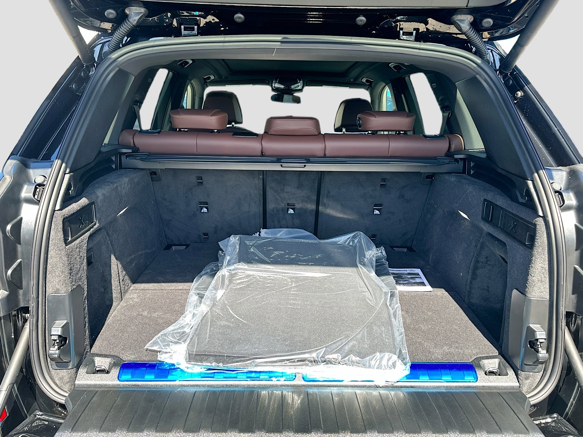 Used 2026 BMW X5 xDrive50e w/ M Sport Package image 21