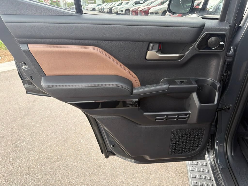 Used 2026 Toyota 4Runner Limited AWD/4WD image 19