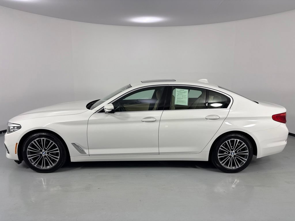 Used 2019 BMW 530i xDrive w/ Convenience Package AWD/4WD image 4
